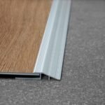 Desnivel para Piso Vinílico Ramp Atrim 41 mm Aluminio Cromo Mate - Image 2