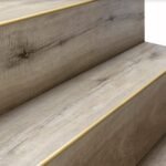 Guardacanto para Piso Vinílico Step Atrim 23 mm Aluminio Oro Mate - Image 3