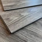 Piso Vinílico Kflooring AquaS Arce 4.5 mm SPC Tránsito Comercial Intenso Click 2,63 m² - Image 2