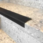 Protector Nariz Escalón Frigg Secure 5 cm Perfil de PVC Negro 1.2 m - Image 2