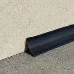 Zócalo Sanitario Curvo Negro Chico CleanBase Frigg 2.5 cm 30m - Image 2