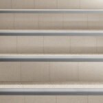 Naríz de Escalera 9 20x21.4 mm Aluminio Anodizado Champagne Tira 2 m - Image 2