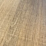 Piso Flotante Frigg FindMark Roble 8 mm HDF Madera Tránsito Comercial AC4 Caja 2.05m² - Image 4