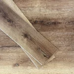 Piso Vinílico Click Frigg Prostep Madroño 5.5 mm SPC Virgen Tránsito Comercial Alto 2.02m²