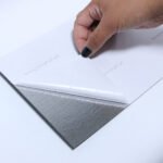 Revestimiento vinílico autoadhesivo Gris Lifewall Wood SXP Listón 0.14m² - Image 5