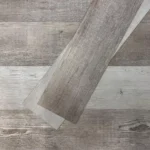 Piso Vinílico Kflooring Roble Gastado GluQuant  2.3 mm LVT Tránsito Comercial Pegable 4.51m²