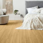 Piso Vinílico Kflooring Roble Eslavonia GluCor 3.5 mm LVT Tránsito Comercial Alto Pegable 3.16m² - Image 2