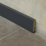 Zócalo Recto Foliado Grafito Frigg 7cm MDF Madera Piso Pared 2.75m